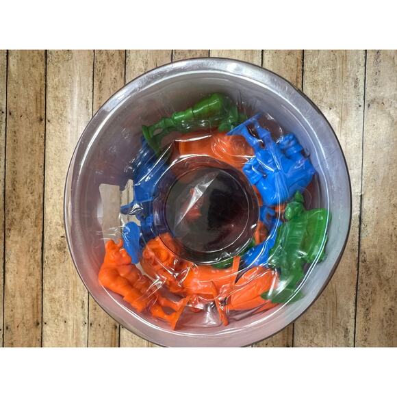 Disney Parks Incredibles 2 Tub of Heroes and Villains 2018 - Picture 7 of 7